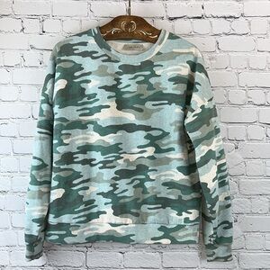 CHARLIE PAIGE Camoflage Sweatshirt in Beautiful Sea Glass Colors, Size L